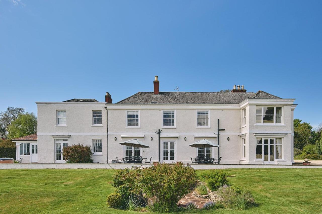 Equestrian Manor Villa Upton upon Severn Exterior photo